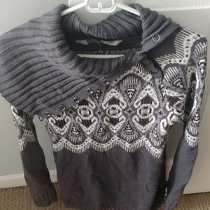 Athleta sweater